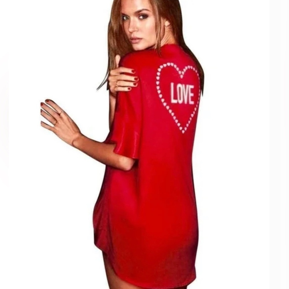 Victoria's Secret Satin Flounce Kimono Robe Ruffle Tie One Size Heart Love Red